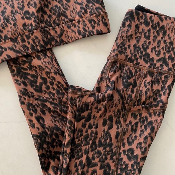 NWT STRUT THIS FLYNN ANKLE LEGGING RUST CHEETAH - Picture 2 of 9